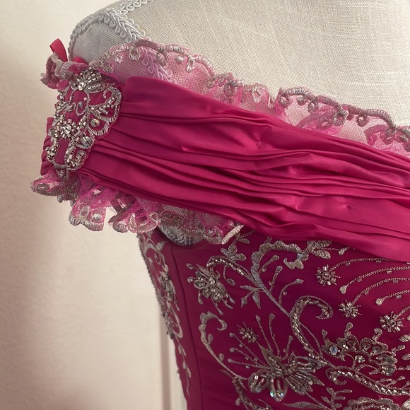 PRINCESS Ballgown PROM BRIDAL PAGEANT special occasion party HOMECOMING, Disney - Picture 4 of 17